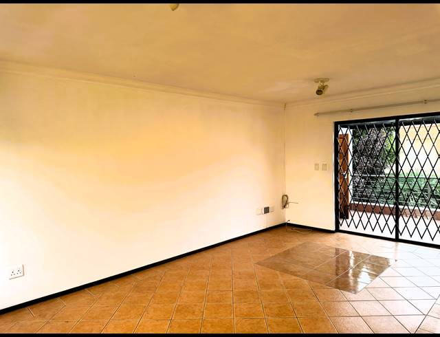 2 BEDROOM APARTMENT FOR SALE IN LINKSFIELD RIDGE
